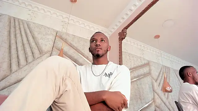 Snapshot of JamesParck chatting on March 2025 06:25:01 PM JamesParck online show from March 2025 06:25:01 PM