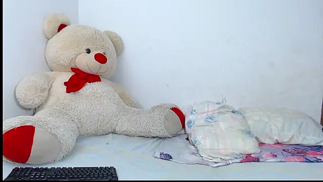 keelly richaardson1 online show from April 2026 11:02:01 PM