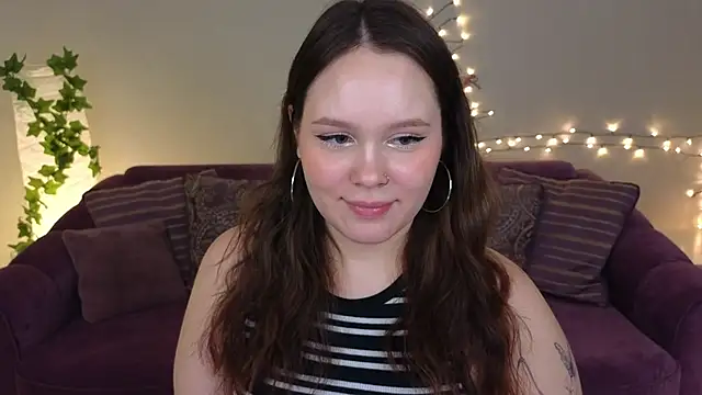 Snapshot of miki_miki_cutie_ chatting on December 2024 04:32:02 PM miki miki cutie online show from December 2024 04:32:02 PM