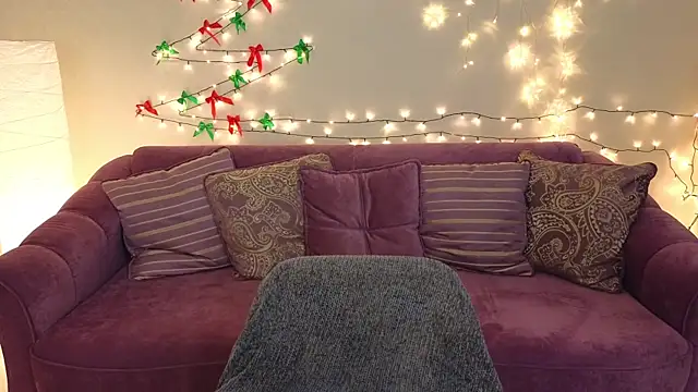 Snapshot of miki_miki_cutie_ chatting on December 2024 10:03:02 PM miki miki cutie online show from December 2024 10:03:02 PM