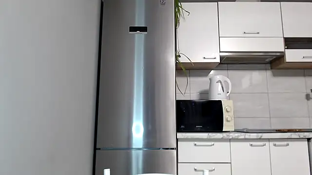 SierraSky  online show from October 2025 06:12:01 PM