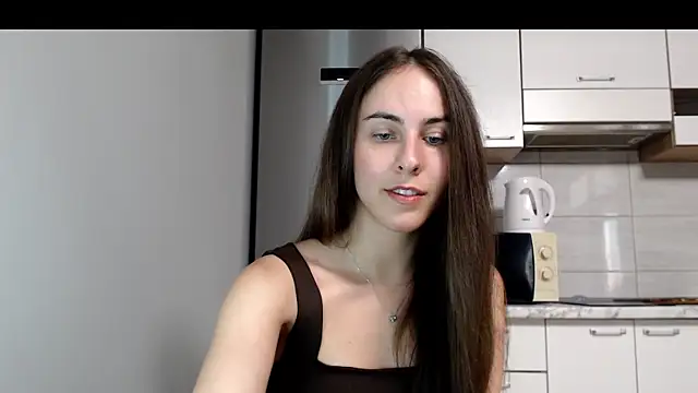 Snapshot of SierraSky_ chatting on July 2026 05:19:02 PM SierraSky online show from July 2026 05:19:02 PM