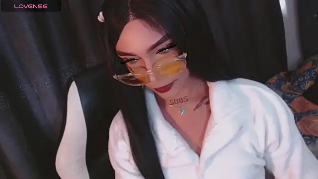 AdharaaMoon online show from November 2025 07:02:02 PM