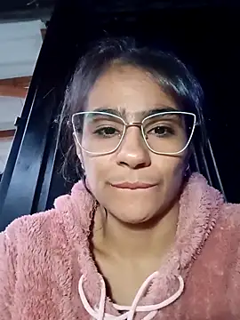 Leslly  online show from April 2026 11:43:01 AM