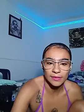 Snapshot of Leslly_ chatting on June 2026 10:14:02 AM Leslly online show from June 2026 10:14:02 AM
