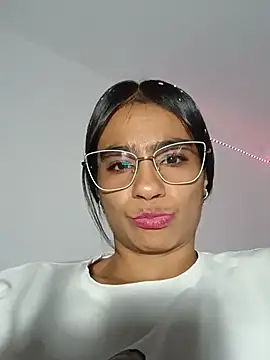 Snapshot of Leslly_ chatting on June 2026 11:14:02 PM Leslly online show from June 2026 11:14:02 PM