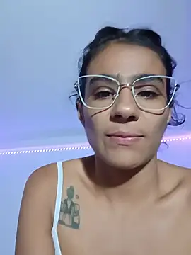 Leslly  online show from July 2026 05:22:01 AM