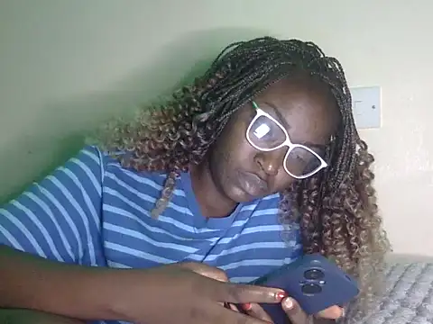 Sexy racy rebel  online show from November 2025 06:32:01 PM