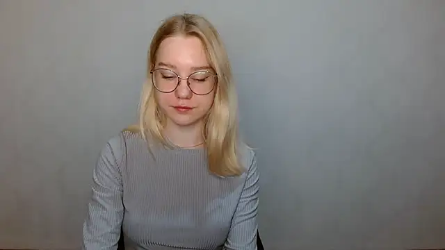 cindi hot online show from December 2024 08:38:02 AM