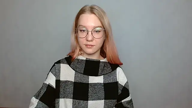 cindi hot online show from December 2024 12:35:01 PM