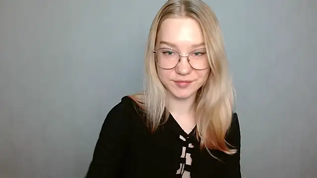 cindi hot online show from February 2025 09:47:02 AM