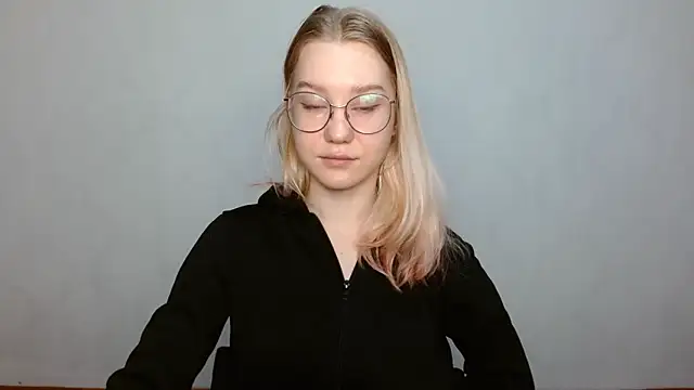 cindi hot online show from February 2025 09:37:01 AM