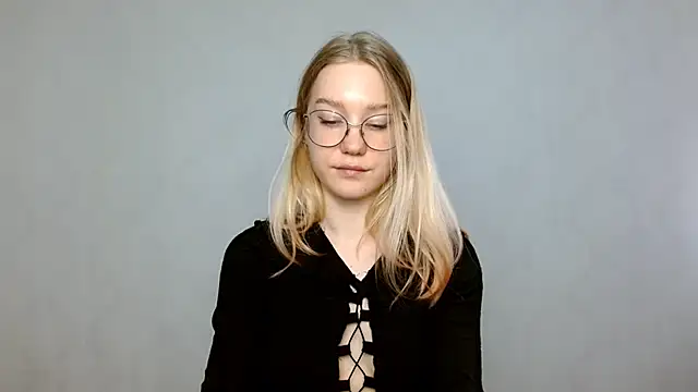 cindi hot online show from February 2025 11:44:02 AM