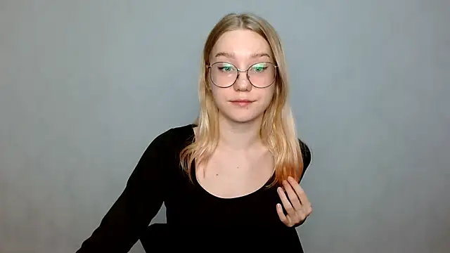 cindi hot online show from February 2025 11:09:02 AM