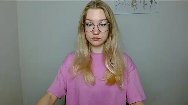 cindi hot online show from September 2025 10:27:01 AM