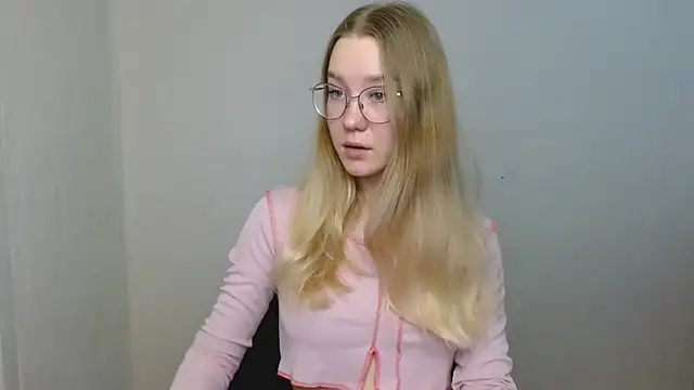 cindi hot online show from February 2026 02:24:02 PM