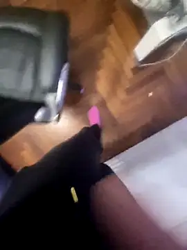 1ninefellababy online show from December 2025 05:08:02 PM