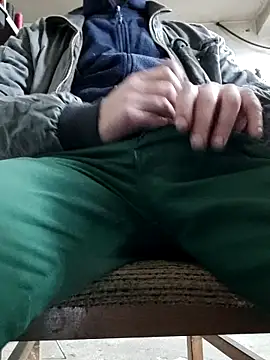 armando1983 hot online show from February 2026 11:14:01 AM