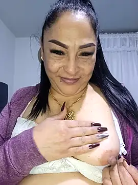 Gina Myers online show from November 2025 02:17:02 AM