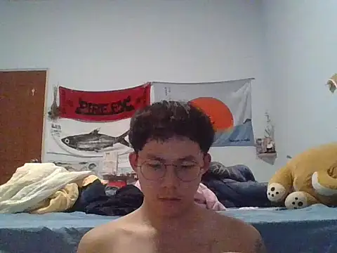 ZHIIz online show from March 2026 12:23:01 PM