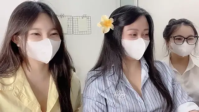 Bamboo Swetie online show from December 2025 02:01:01 PM