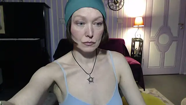 Snapshot of Marquise555 chatting on February 2025 05:04:02 PM Marquise555 online show from February 2025 05:04:02 PM