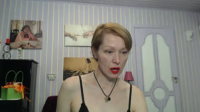 Marquise555 online show from March 2026 05:19:01 PM