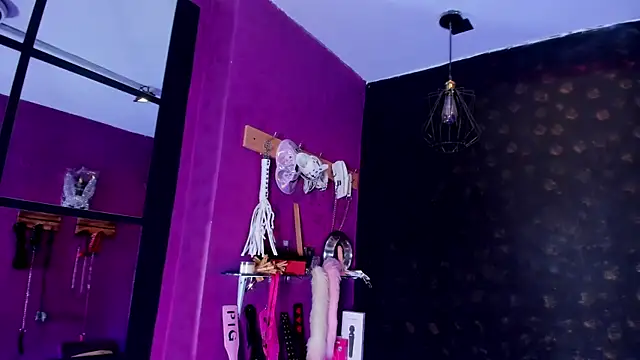 Alexa Slave online show from December 2025 07:30:02 PM