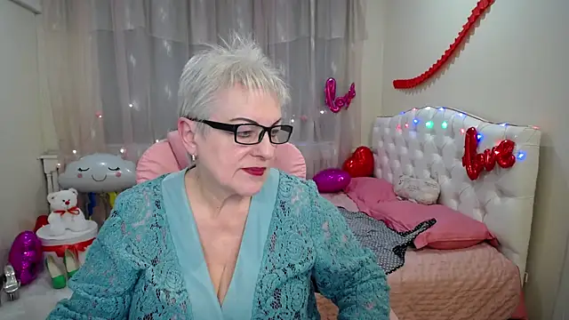 KayleSmoll online show from February 2025 04:58:02 AM