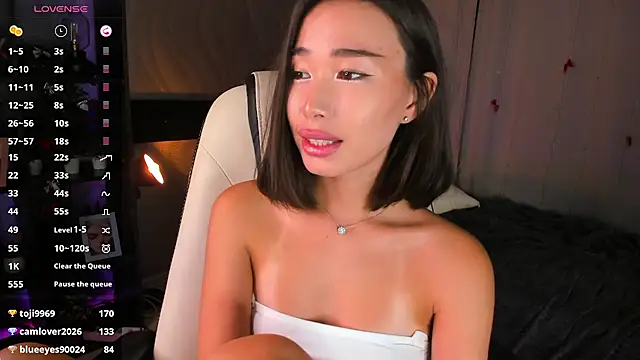 sensualily online show from April 2026 07:58:02 PM