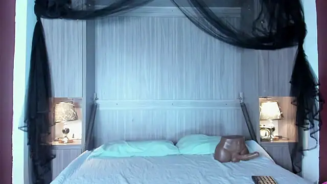 Snapshot of KendallRosse1 chatting on February 2026 12:55:01 PM KendallRosse1 online show from February 2026 12:55:01 PM