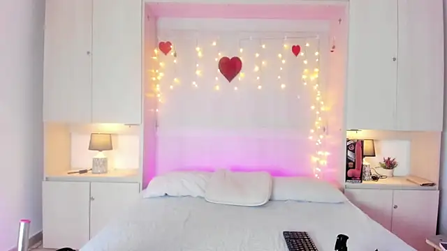 KendallRosse1 online show from March 2026 12:23:02 PM