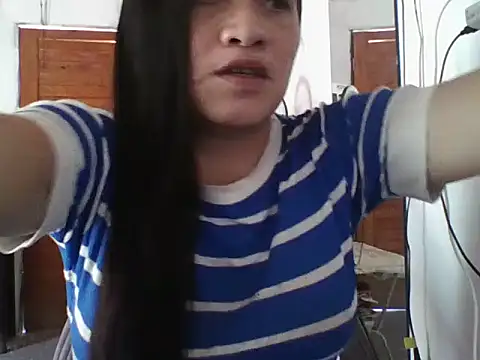 Snapshot of iaradias chatting on October 2025 12:31:01 PM iaradias online show from October 2025 12:31:01 PM