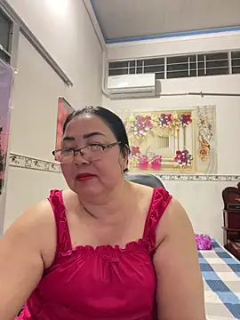 Snapshot of NDith chatting on March 2026 11:49:01 AM NDith online show from March 2026 11:49:01 AM