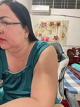 Snapshot of NDith chatting on March 2026 10:02:02 PM NDith online show from March 2026 10:02:02 PM