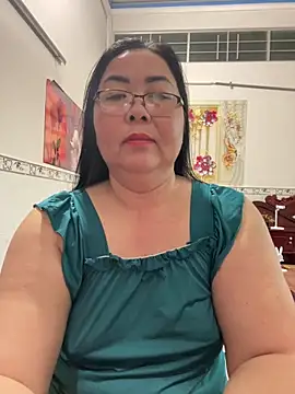 Snapshot of NDith chatting on March 2026 11:05:01 PM NDith online show from March 2026 11:05:01 PM