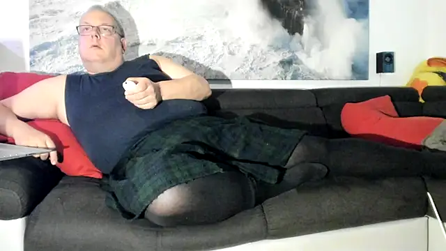 Nasse Windel online show from February 2025 07:33:01 AM