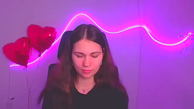 Loon Amore online show from March 2025 08:00:01 PM