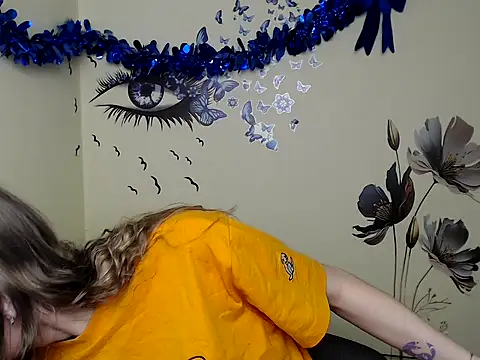 StrangerGi online show from January 2025 01:13:01 PM