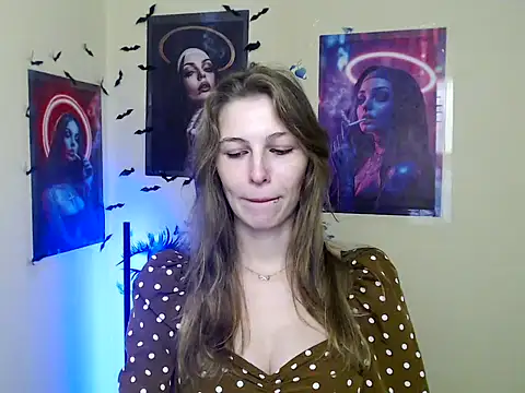 StrangerGi online show from November 2025 01:00:02 PM