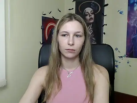 Snapshot of StrangerGi chatting on June 2026 06:16:02 AM StrangerGi online show from June 2026 06:16:02 AM