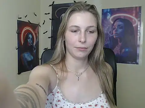 Snapshot of StrangerGi chatting on July 2026 12:23:01 PM StrangerGi online show from July 2026 12:23:01 PM