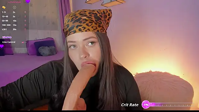 dennisbonnet  online show from December 2025 05:14:02 AM