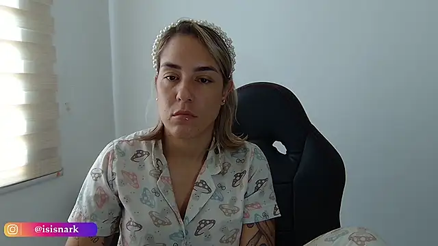 Isis69  online show from October 2025 03:43:01 PM