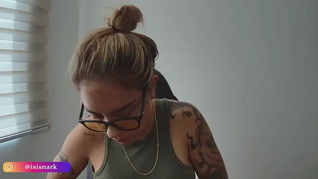 Isis69  online show from January 2026 07:05:02 PM