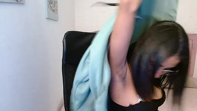 shaneelle online show from February 2025 03:08:01 AM