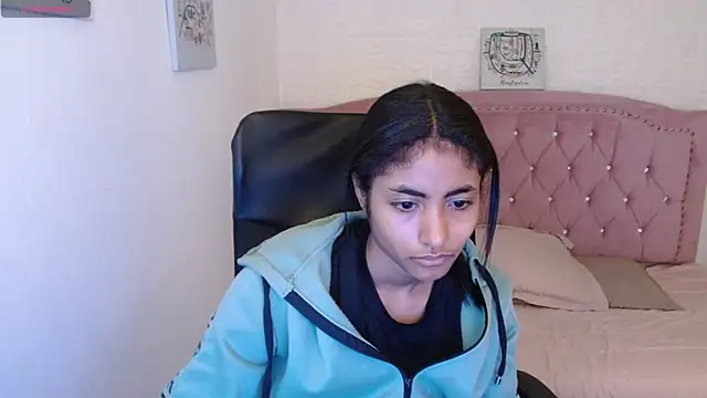 shaneelle online show from March 2025 03:09:02 AM