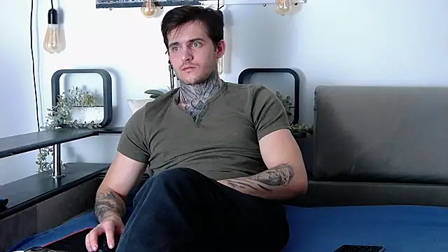 Snapshot of CarterCole chatting on March 2025 06:00:02 PM CarterCole online show from March 2025 06:00:02 PM