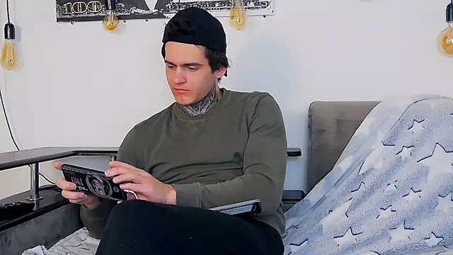 Snapshot of CarterCole chatting on January 2026 09:44:02 AM CarterCole online show from January 2026 09:44:02 AM