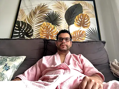 HornyBeachBoyBR online show from June 2026 12:40:01 PM